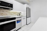 Building Photo - 5300 NW 87th Ave