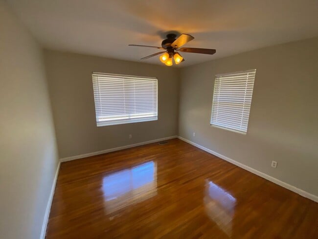 Building Photo - 4029 Stone Dr