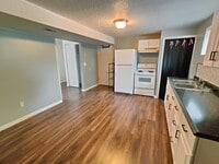 Building Photo - 1121 W 2200 N
