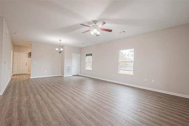 Building Photo - 4813 Palisade Dr