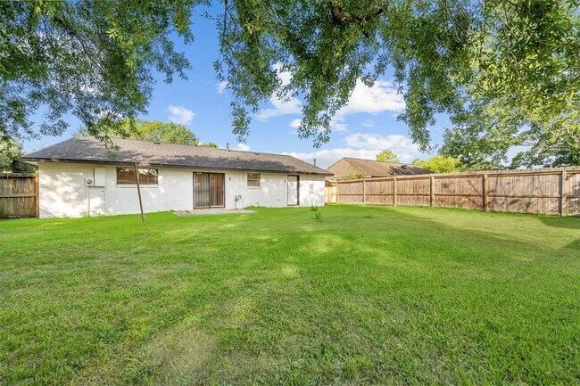 Building Photo - 12203 Ryewater Dr