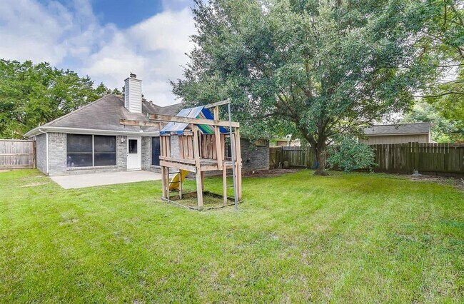 Building Photo - 3026 Silver Spring Trail