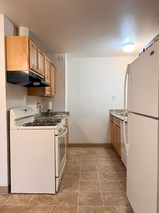 Building Photo - OWN961