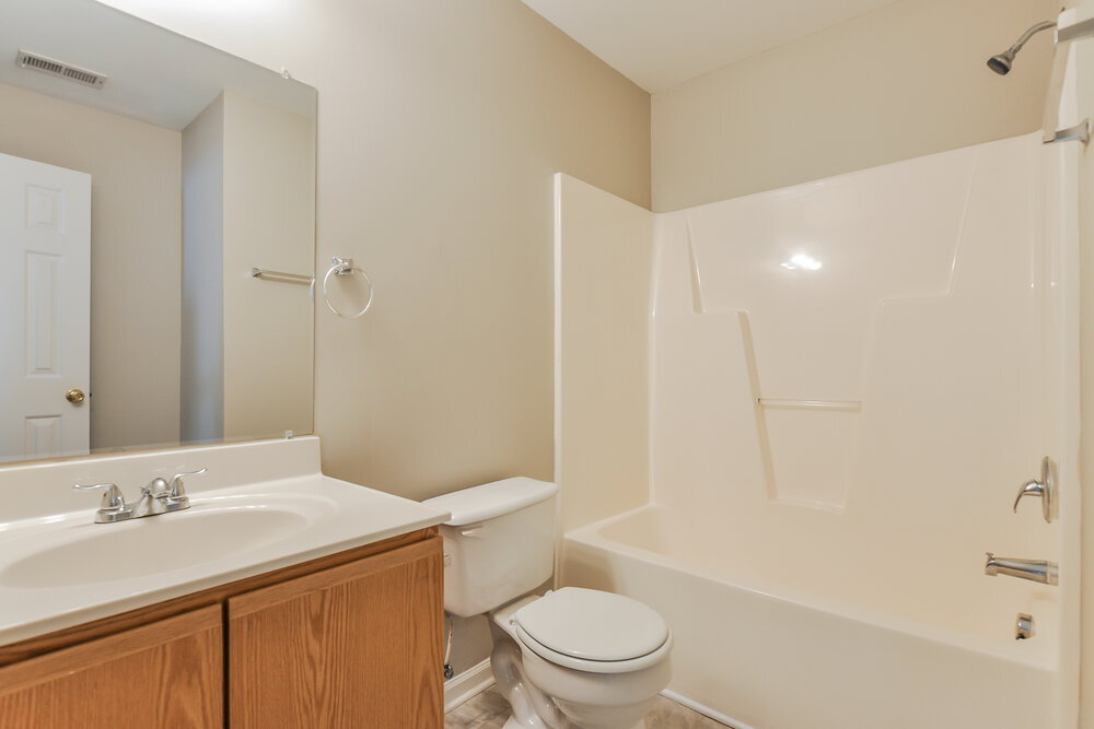 Building Photo - 3879 Pin Oak Rd