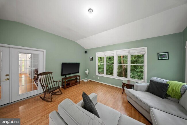Building Photo - 1438 Mariner Dr