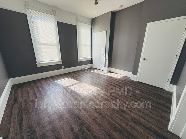 Building Photo - 3853 E 78th St