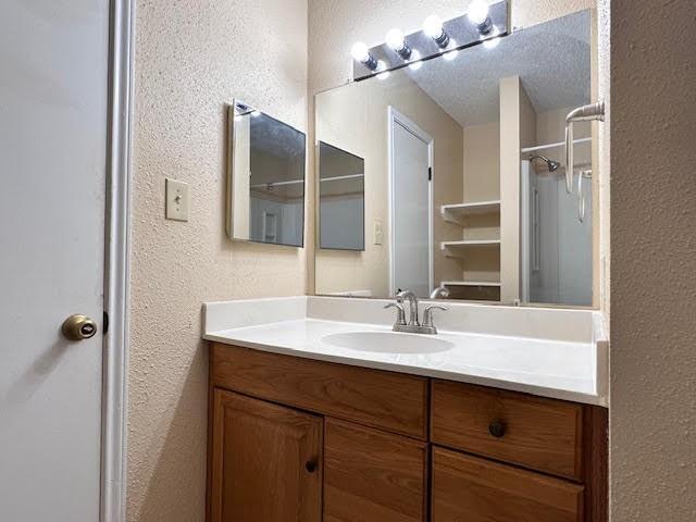 Building Photo - 3808 Landmark Dr