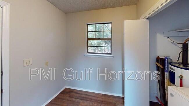 Building Photo - 1843 San Dollar Cir