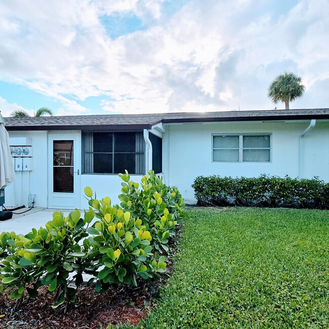 Building Photo - 2930 Crosley Dr E