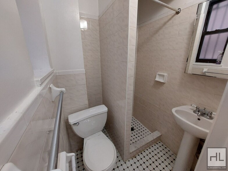 Building Photo - WEST 45 STREET