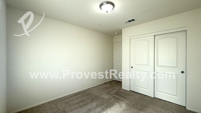 Building Photo - 10732 Quarter Horse Ave