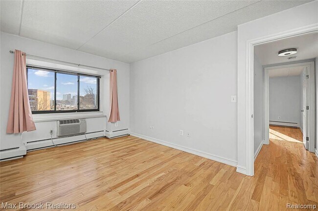 Building Photo - 35300 Woodward Ave