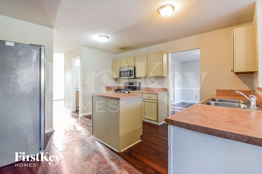 Building Photo - 3632 Salem Glen Rd