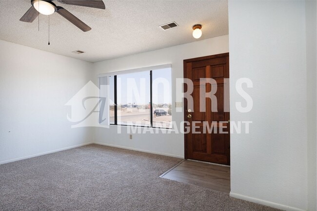 Building Photo - 15054 S Yava Rd