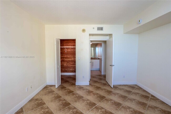 Building Photo - 335 S Biscayne Blvd