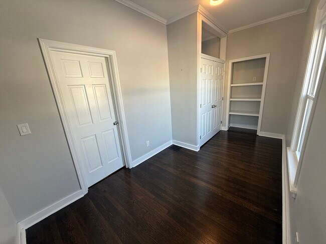 Building Photo - 30 Thornley St