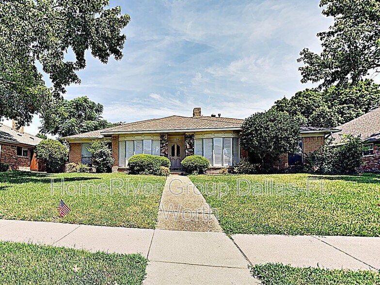 Primary Photo - 1128 Stratford Dr