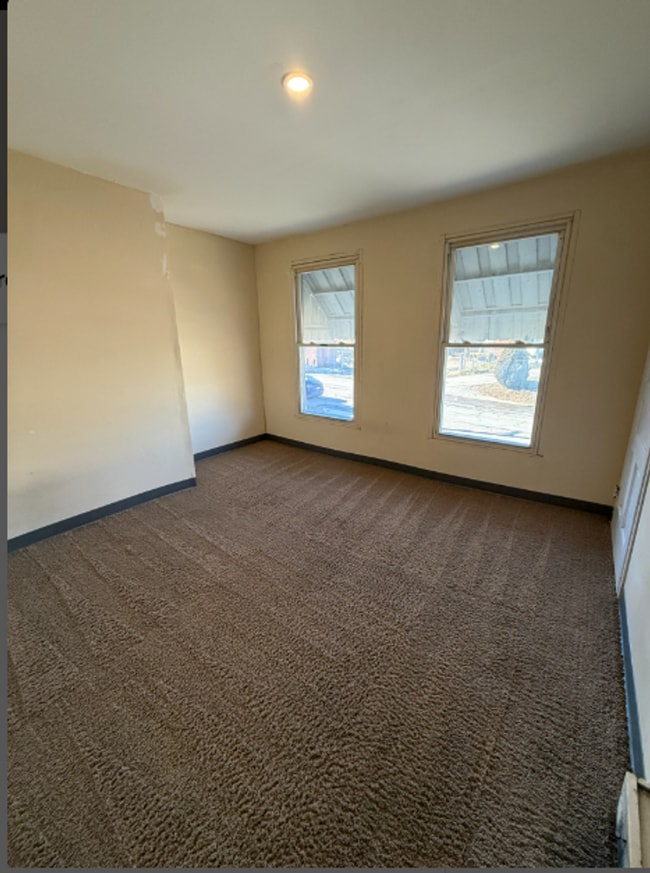 Building Photo - Charleroi, PA 2 bedroom, 1 bathroom