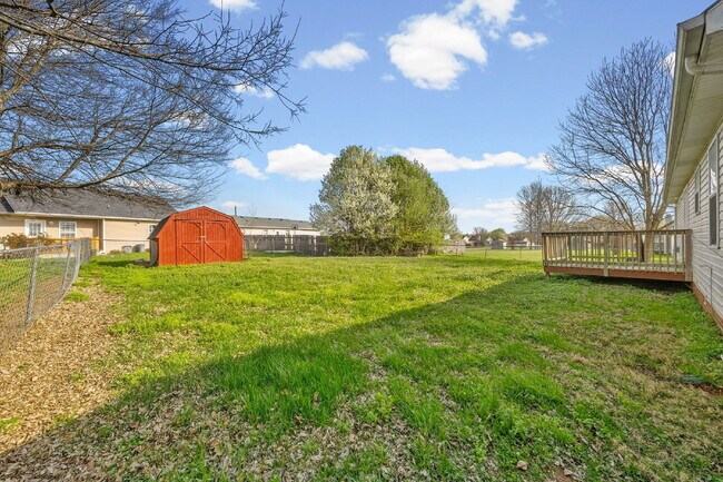 Building Photo - Charming 3-Bedroom Home with 2 Full Baths Ranch, Fenced in backyard with Storage Shed - Your Perf...