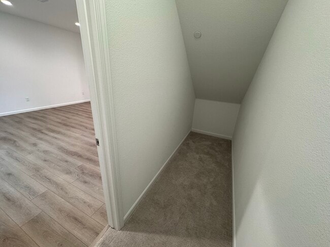 Building Photo - 6333 Dandelion St