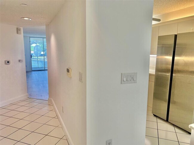 Building Photo - 9587 Weldon Cir