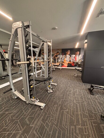 Building Photo - 1941 Fillmore St