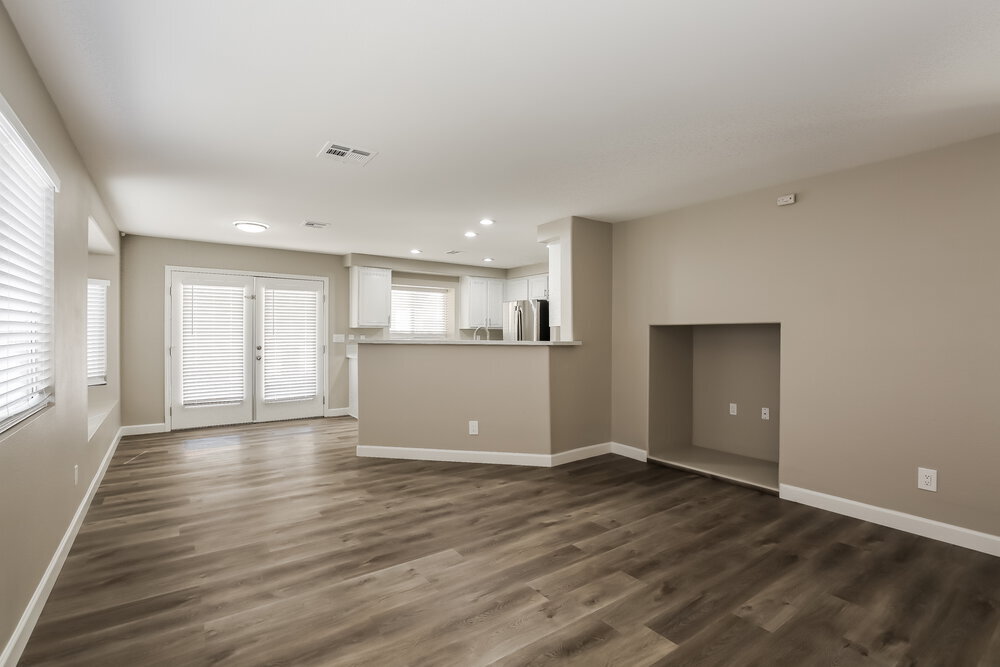 Building Photo - 1832 Fan Fare Dr