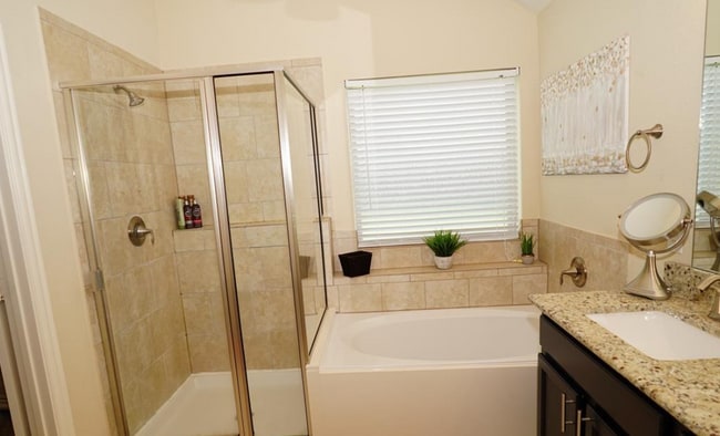 Building Photo - 18118 Tucson Bend Dr