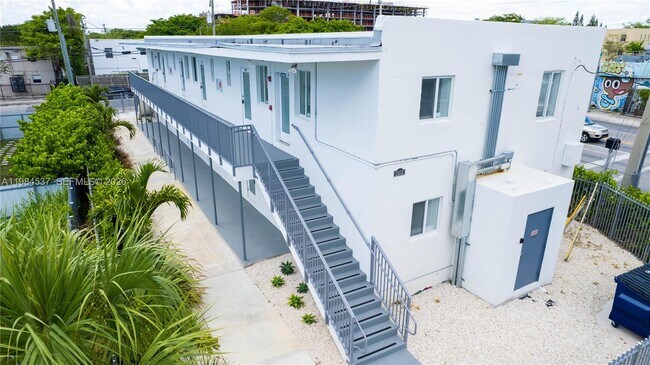 Building Photo - 1955 NW 2nd Ct