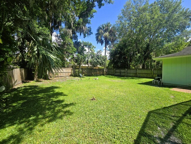 Building Photo - 14611 SW Sonora Terrace