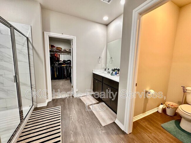 Building Photo - 10341 NW 26th St