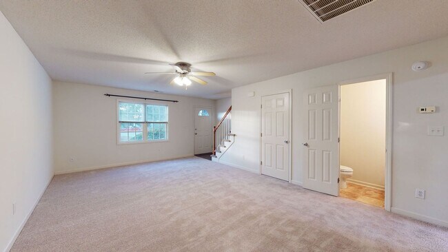 Building Photo - 252 Smallwood Rd