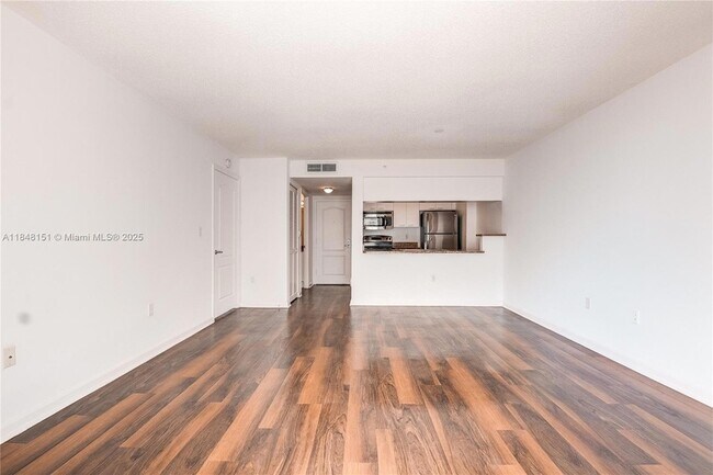 Building Photo - 1756 N Bayshore Dr