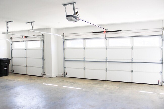 Building Photo - Brand-New 3-Bedroom Single-Level Home with 2-Car Garage and Maintenance-Free Living