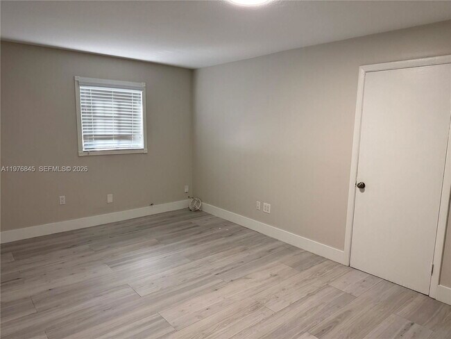 Building Photo - 10241 SW 132nd Ave