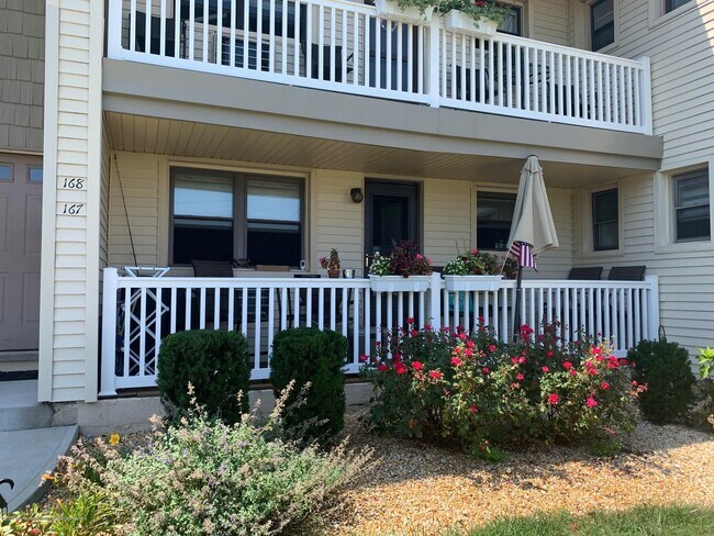Building Photo - 167 Wharfside Dr