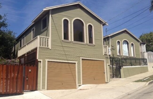 Building Photo - 1142 W Kensington Rd