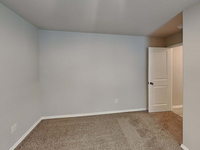 Building Photo - 4706 Republic View