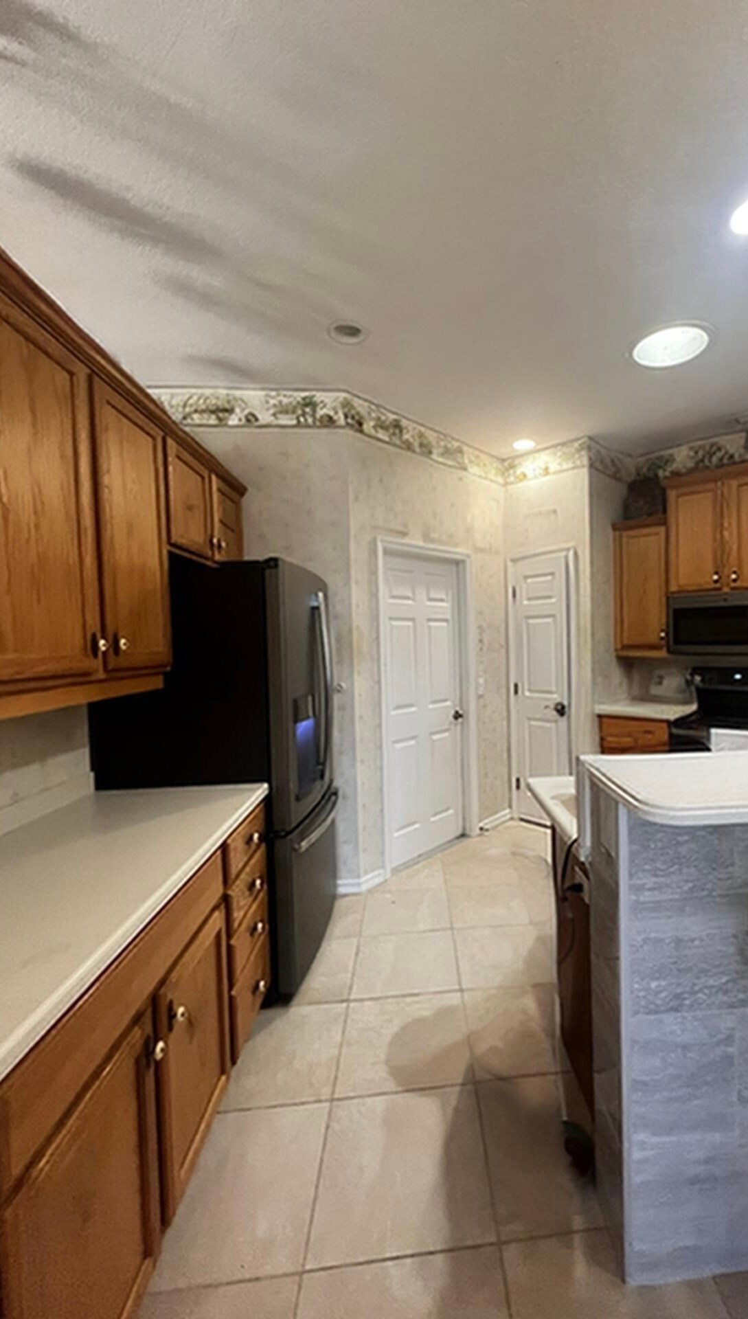 Building Photo - 1494 Millbrook Cir