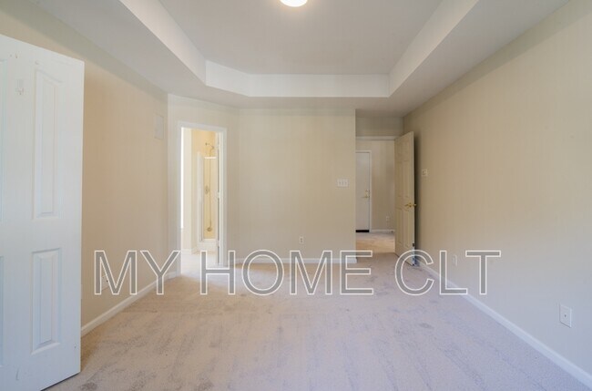 Building Photo - 15012 Rothesay Dr