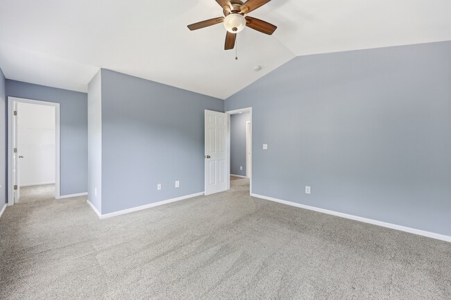 Building Photo - 3911 Hathaway Hills Dr