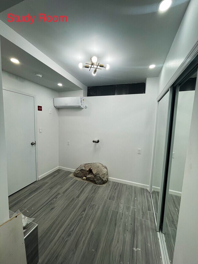 Study Room - 5016 46th St
