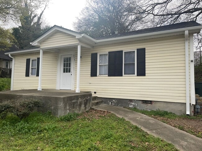 Primary Photo - Renovated 3 Bedroom in Loray Mill Historic...