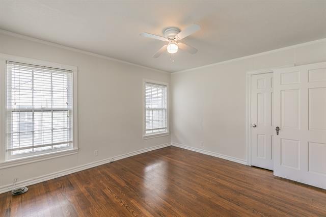 Building Photo - 4219 Calmont Ave