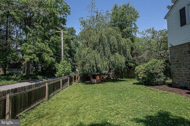 Building Photo - 412 Grange Rd