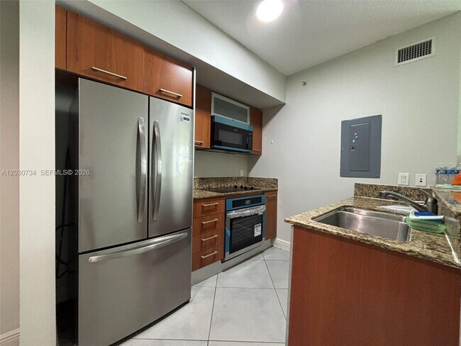 Building Photo - 9055 SW 73rd Ct