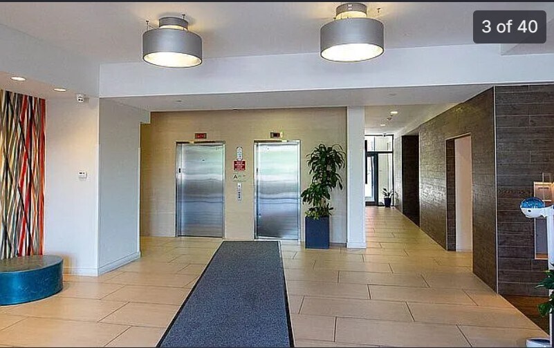 Building Photo - 8 Vanderbilt Ave