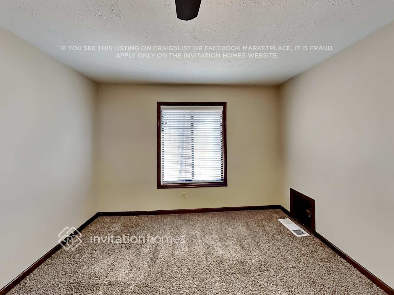 Building Photo - 1050 Rockcrest Dr