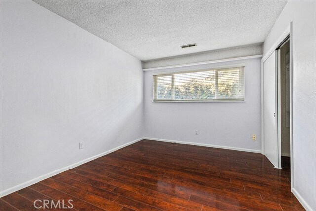 Building Photo - 668 Patricia Dr