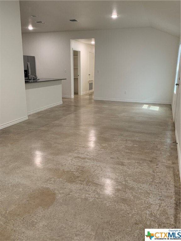 Building Photo - 2320 Alterman Dr